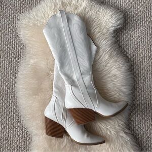 Cowgirl Boots - White